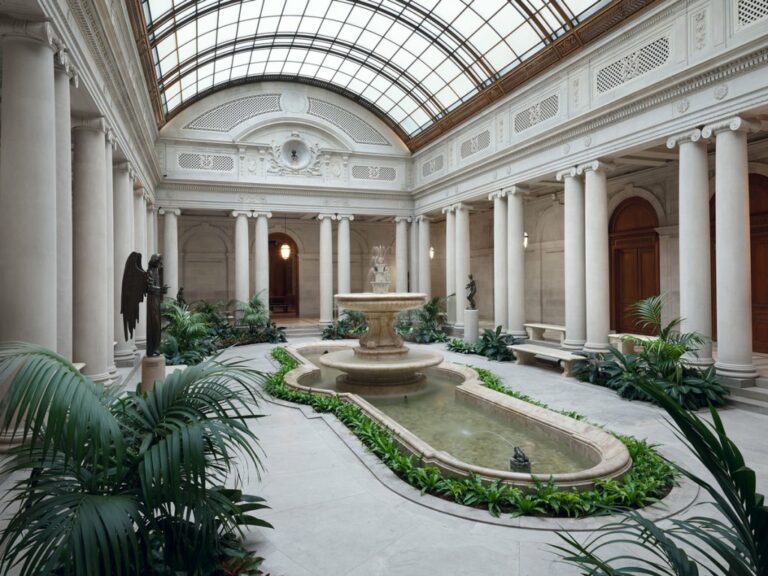 Le Frick s'allie à Vuitton : Expos et Vendredis gratuits!