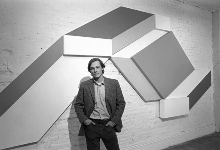 Charles Hinman, ses Peintures Sculptées, est Mort à 93 ans