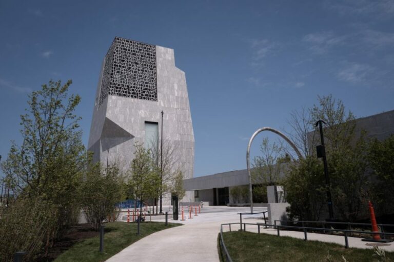Découvrez Obama Center et un Freud inédit!