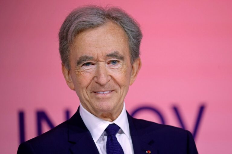 Bernard Arnault Riposte: Art et Exonérations Fiscales?