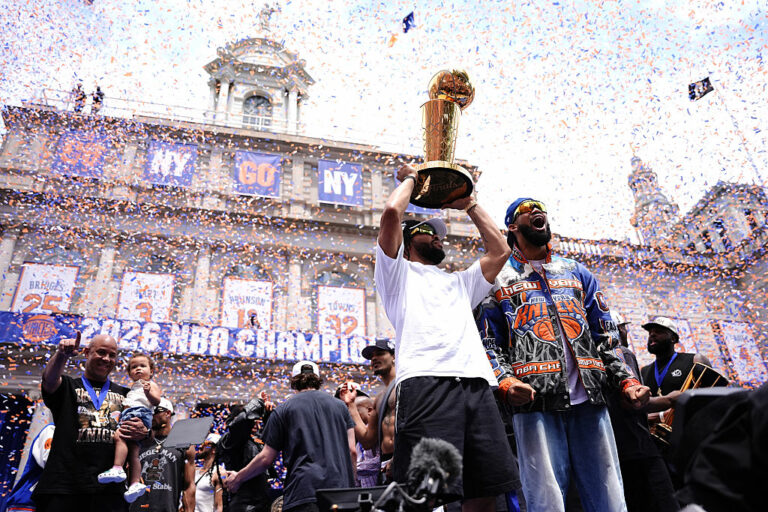 Le Trophée des Knicks Exposé au Musée d'Histoire