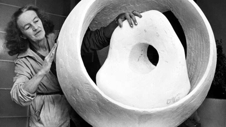 Barbara Hepworth: L’expression de l’amour de la nature à travers ses sculptures abstraites en pierre