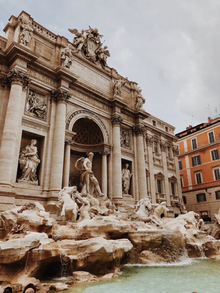 trevi fountain