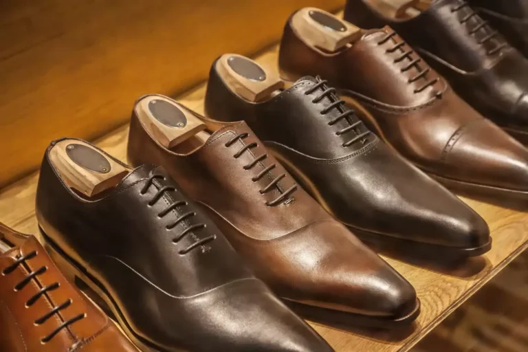 Commentez-vous CHOISIR de la Chaussure de Ville pour Homme? Dépassement la paire parfaite