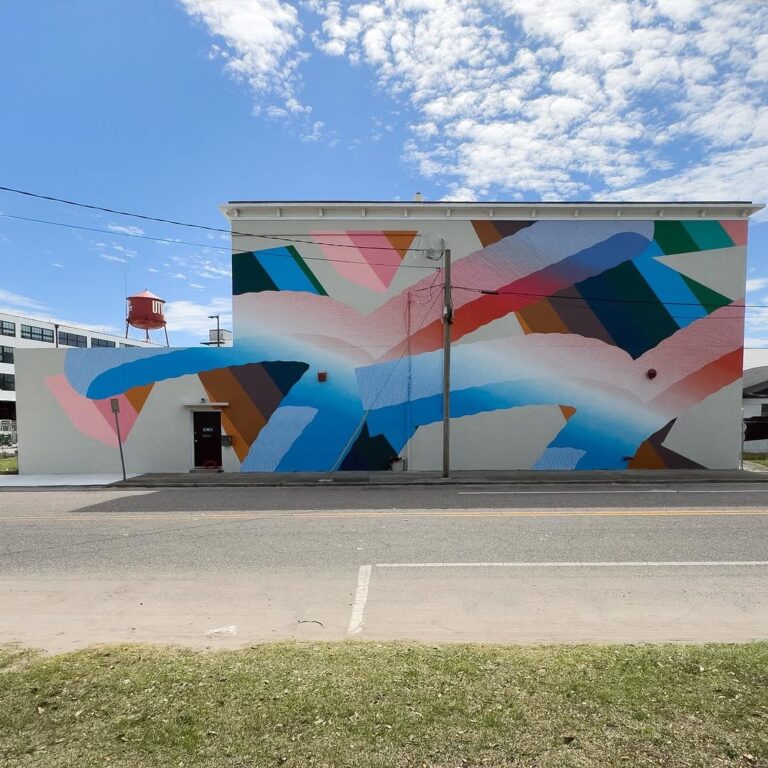 De nouvelles peintures murales à couper le souffle de Momo révélées, Floride