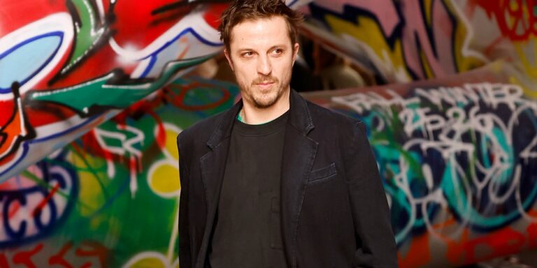 Découvrez la première collection couture de Glenn Martens