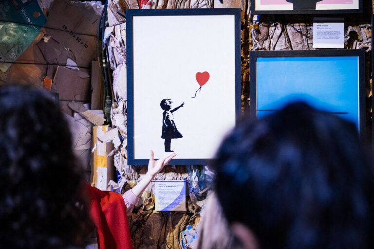 Découvrez l'expo gratuite de Banksy à Bordeaux !