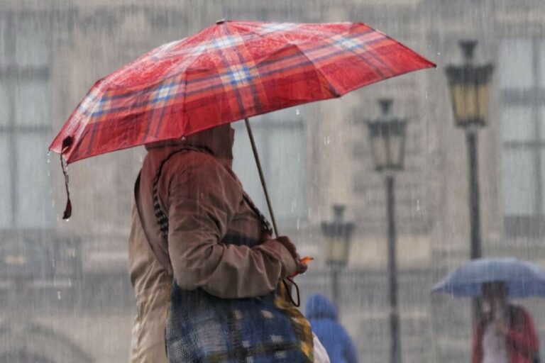 Paris : orages menaçants après la grêle, alerte week-end