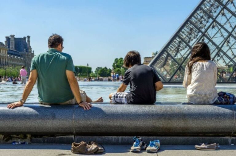 Alerte orange canicule: Paris suffoque!
