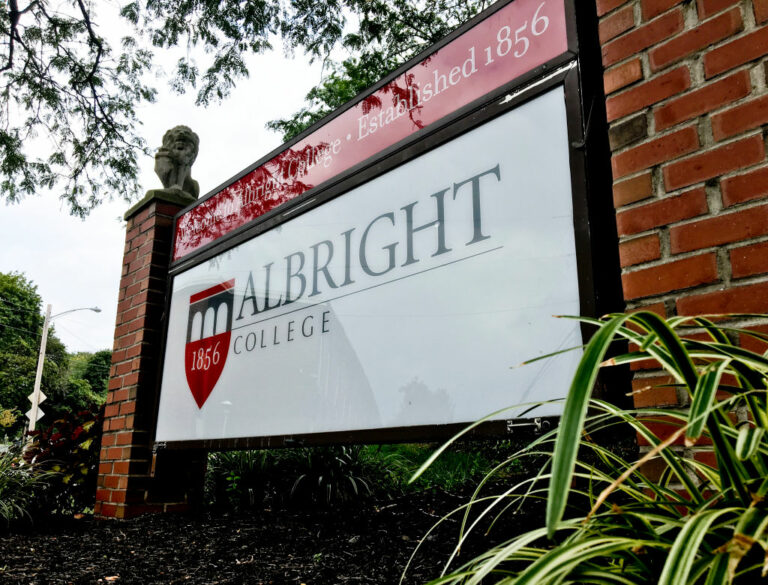 Albright College: Vente d'Art Contestée par les Donateurs