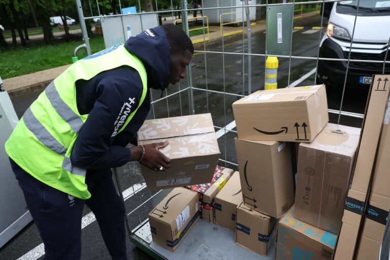 Amazon recrute en CDI : Nouvelle agence à l'ouest de Paris