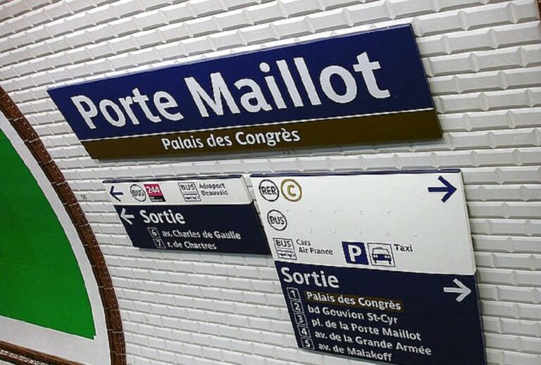 Découvrez la plaque des 125 ans du métro à Paris !