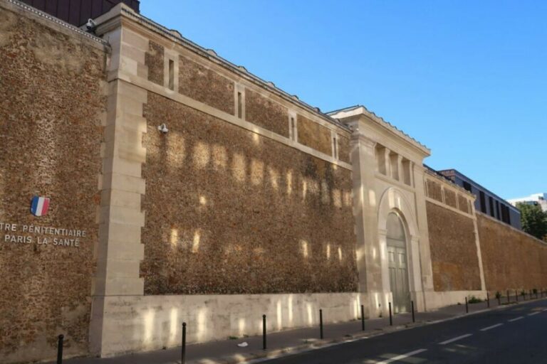 Montreuil : Une employée des impôts impliquée ?