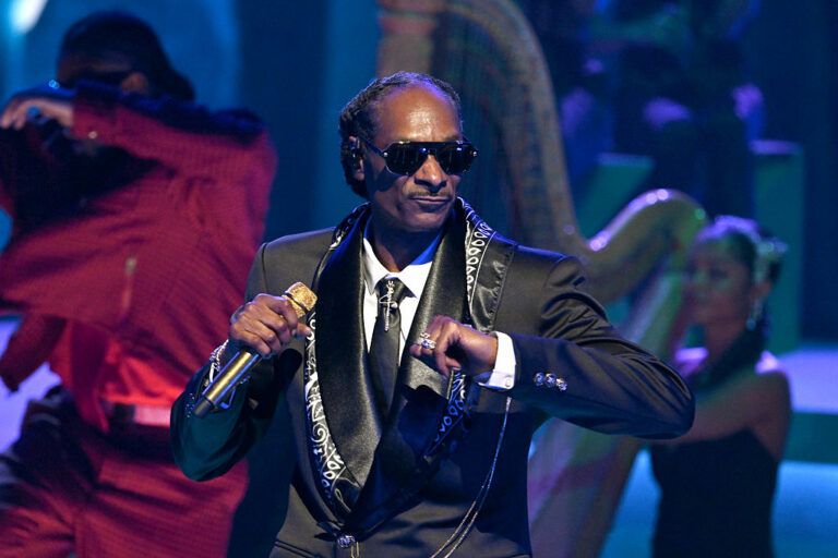 Collection de Blunts Fumés par Snoop Dogg Vendue 148K€