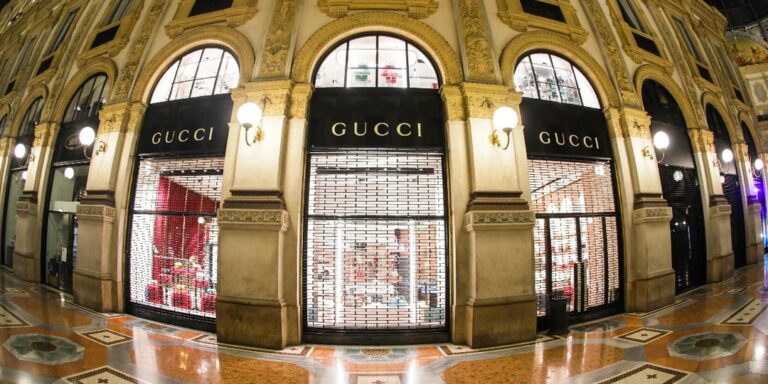 Gucci: Crise Imminente avec 1000 Employés en Grève