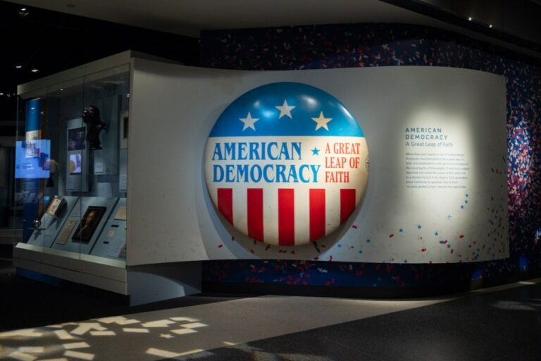 Le Smithsonian Actualise l'Exposition sur Trump