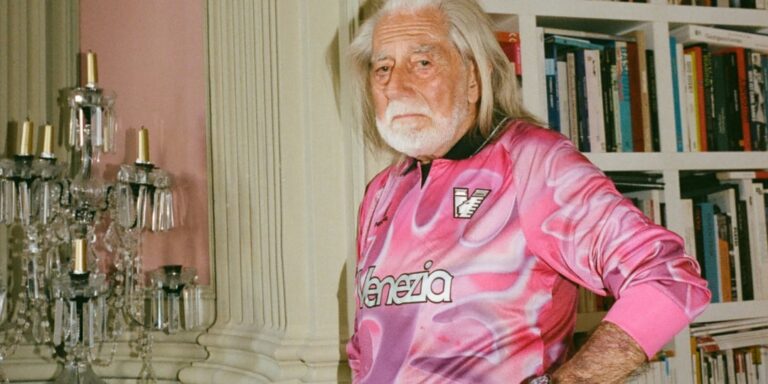 Nouveaux maillots rétro de gardien par Venezia et NOCTA