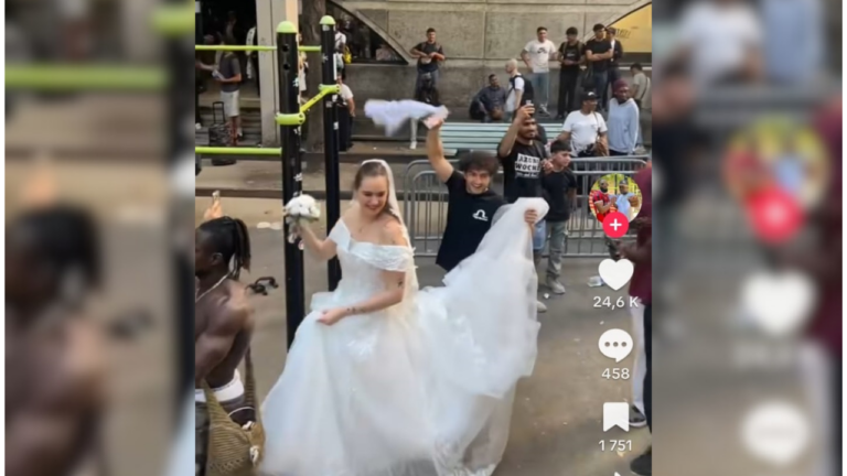 Un couple dit "oui" dans une salle de sport parisienne !