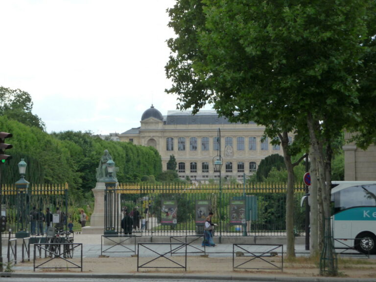Cyberattaque : décision radicale au Muséum de Paris