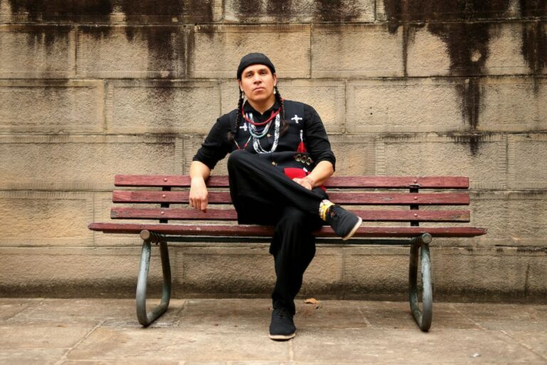L'artiste Galanin quitte un événement : censure ?