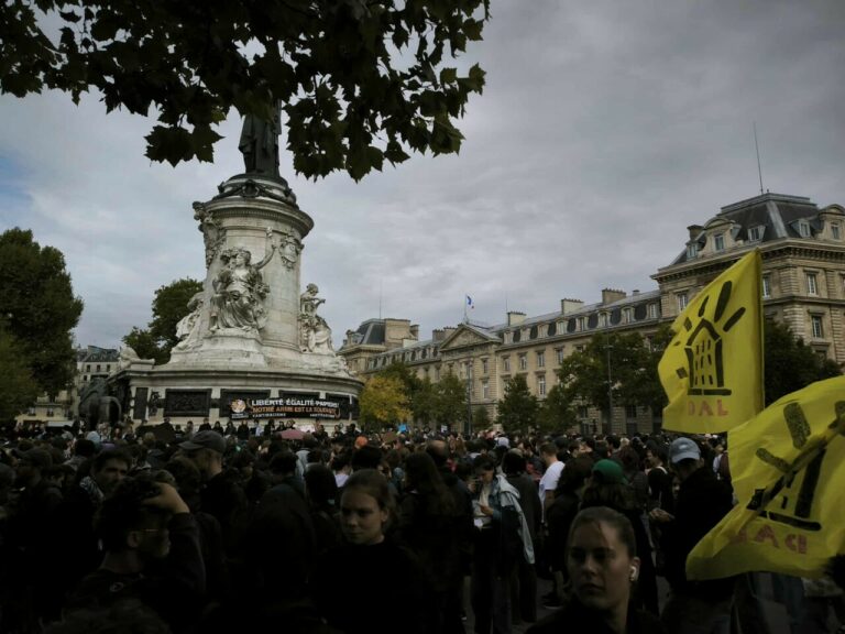 Paris : Chaos et Flammes le 10 Septembre