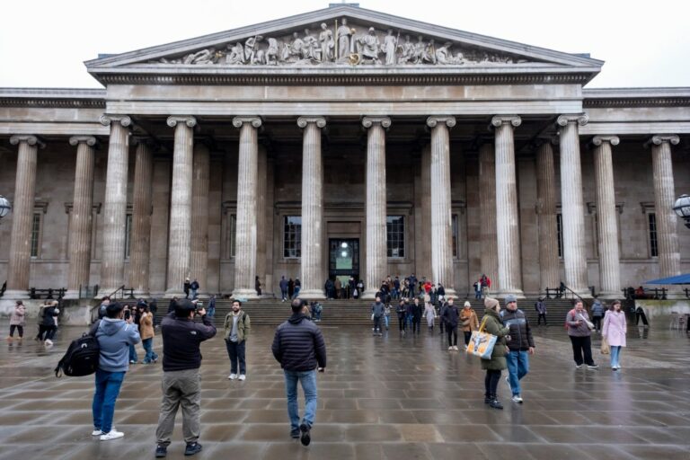 Gala du British Museum: Protestation Surprise!