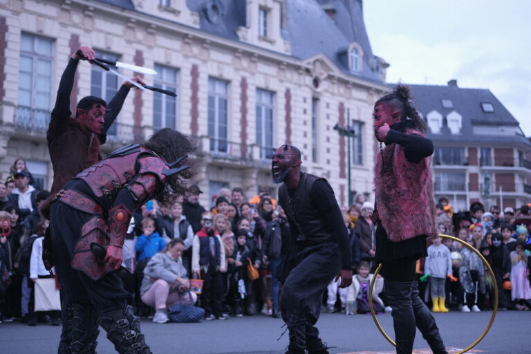 Halloween : Paris centre sans défilés ni rassemblements !