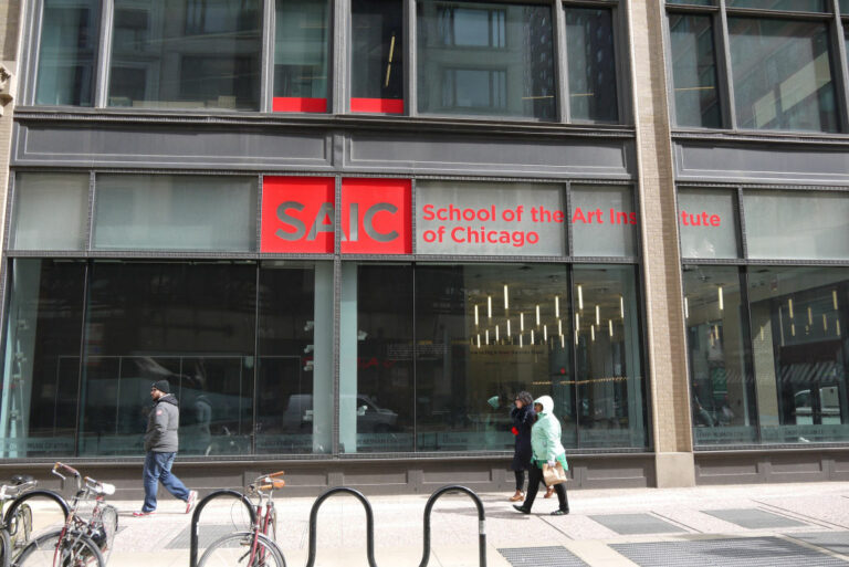 Avenir Incertain pour l'Art Vidéo à Chicago