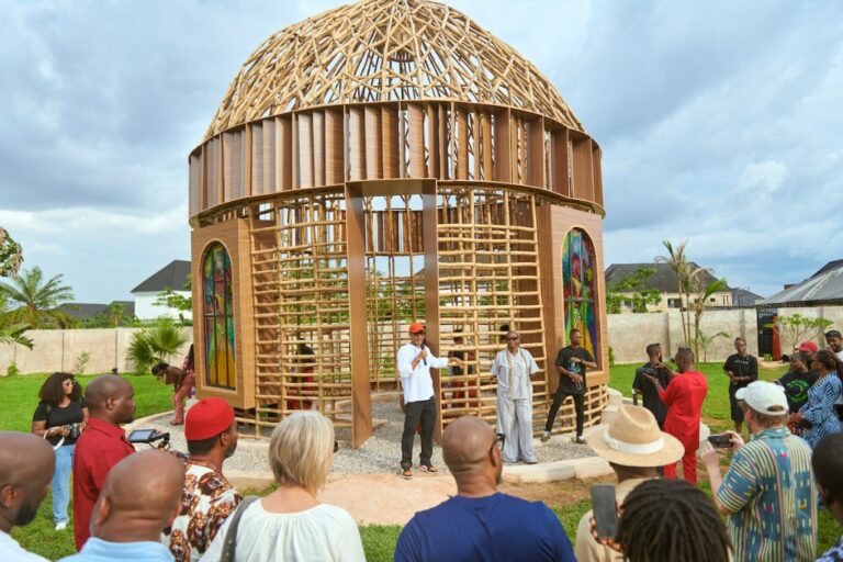 Découvrez l'essor artistique de Benin City!