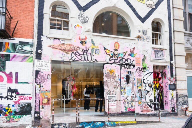 Studio de Jolie à NY : Un défi légal émerge