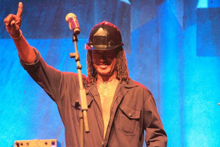 Décès de Sly Dunbar : le batteur légendaire du reggae