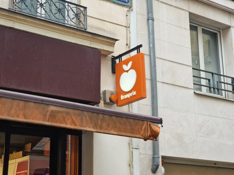 Scandale à Saint-Mandé : le gérant du Franprix accusé