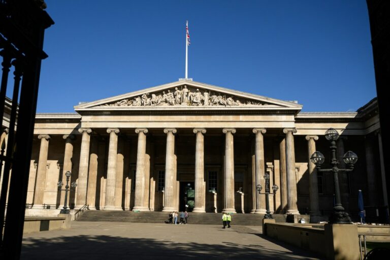 Polémique : Le British Museum supprime-t-il "Palestinien" ?