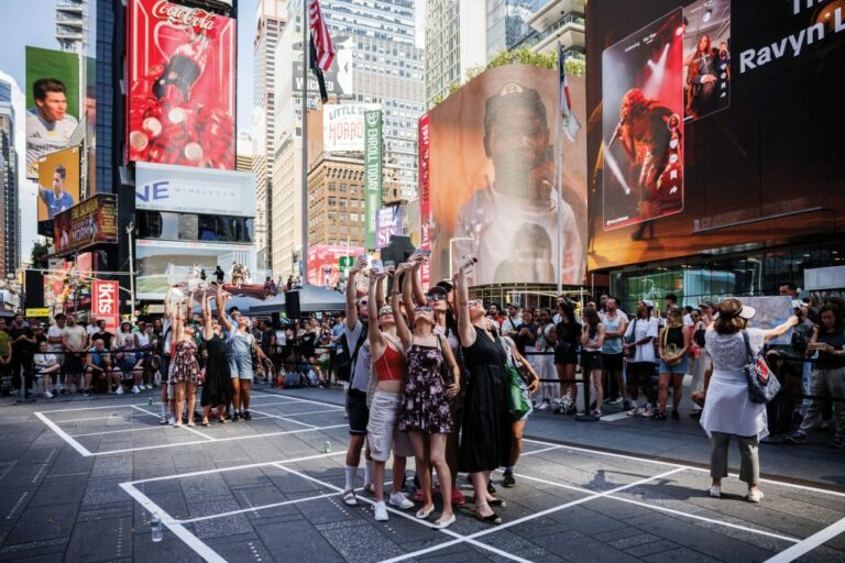 Découvrez Maia Chao : Anthropologue en Art au Whitney!