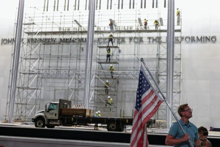 Le Kennedy Center refuse de reprogrammer les spectacles