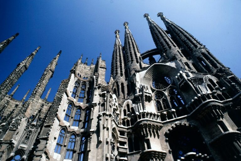 Le Pape inaugure enfin la Sagrada Família !