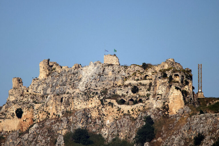 Un château croisé de 900 ans au Liban bombardé