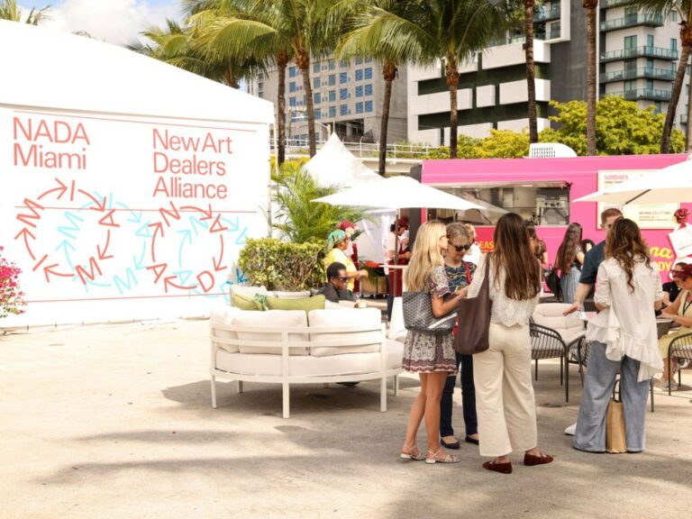 NADA Miami: 135 Exposants Dévoilés pour Décembre!